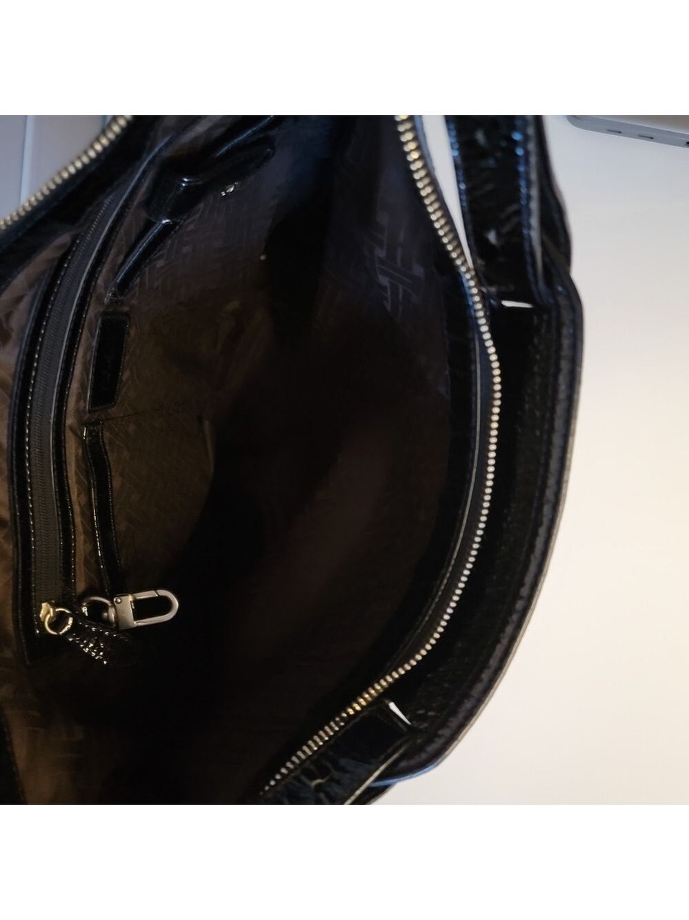 Cole Haan Patent Leather Shoulder Bag – Black Glossy Hobo Style - Picture 4 of 7
